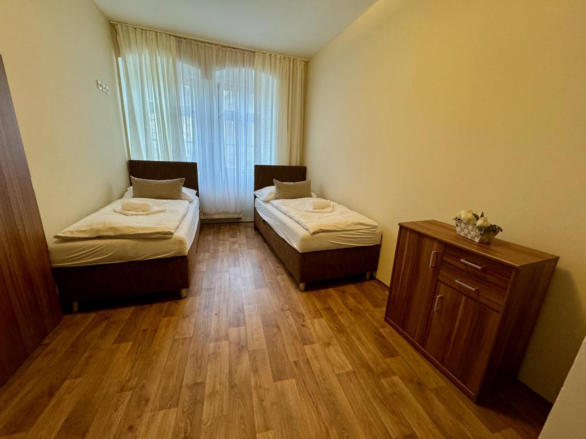 Apartmány Laubeho náměstí Teplice Esterno foto