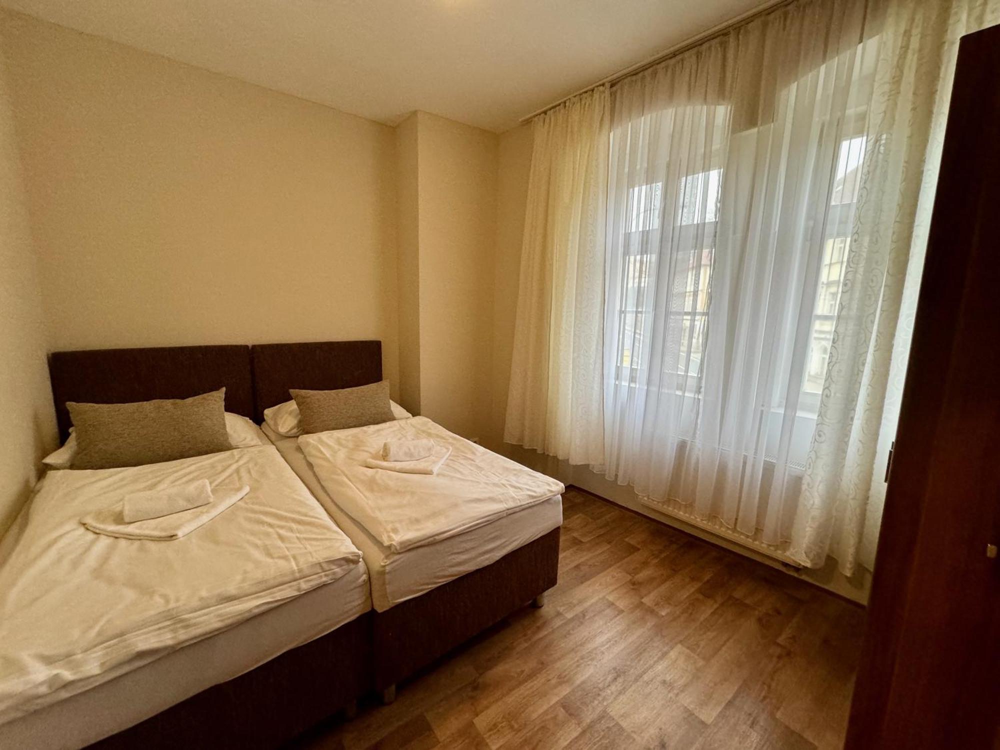 Apartmány Laubeho náměstí Teplice Esterno foto
