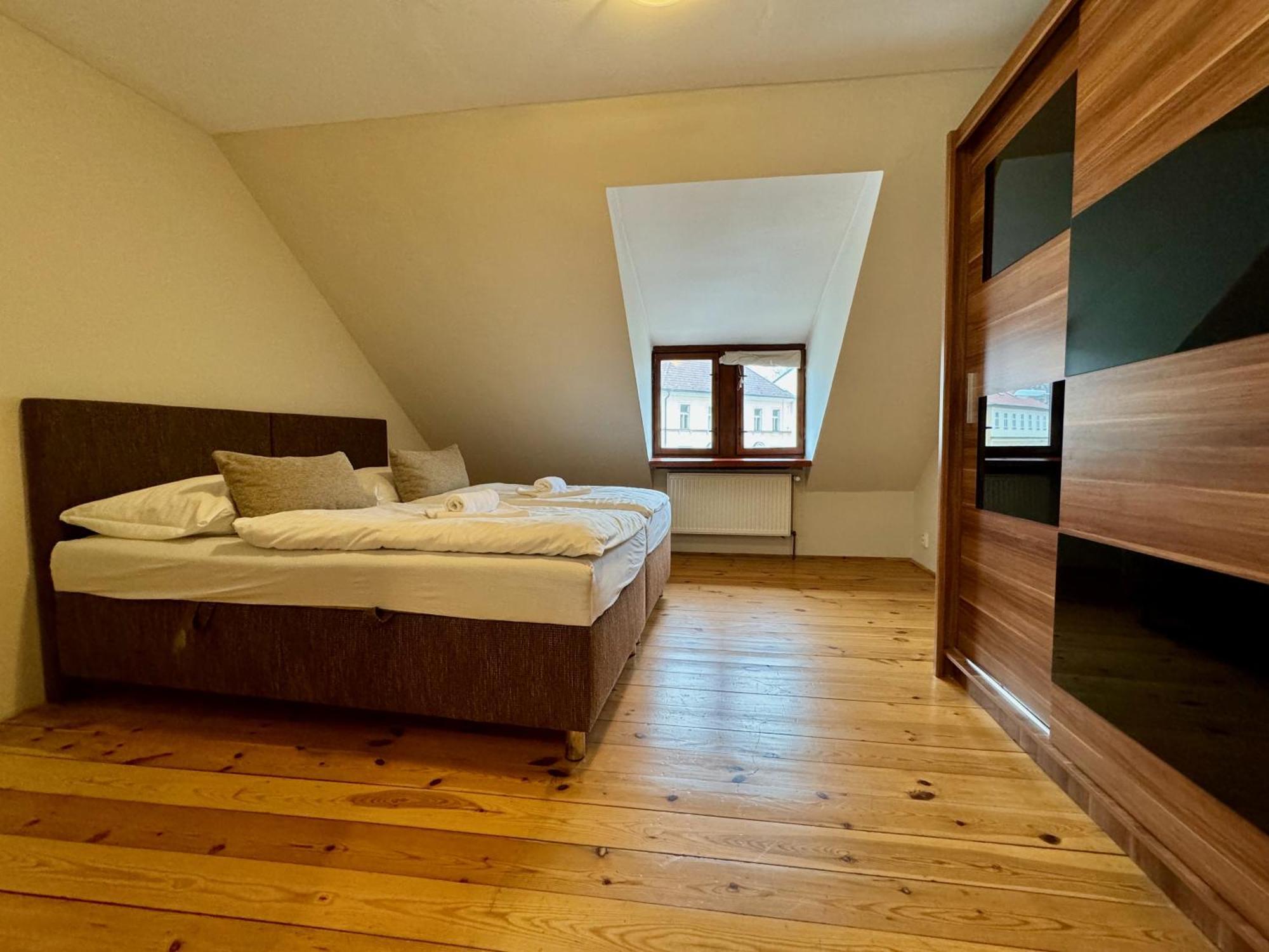 Apartmány Laubeho náměstí Teplice Esterno foto