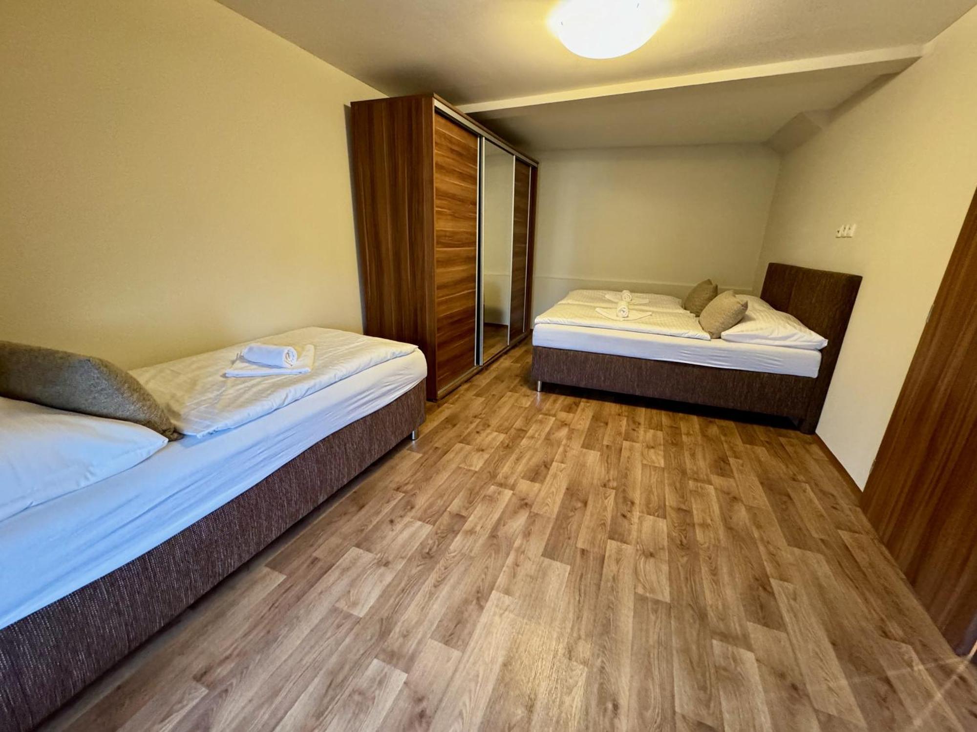 Apartmány Laubeho náměstí Teplice Esterno foto