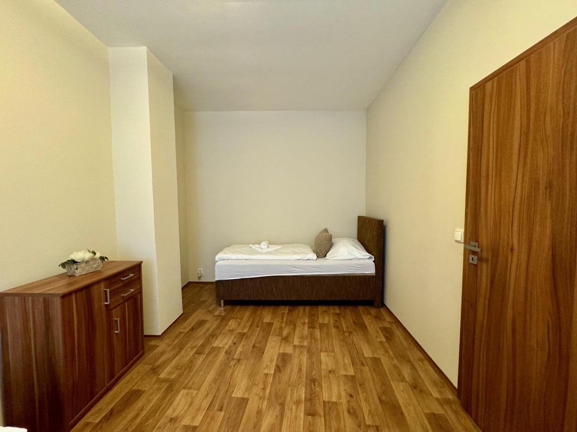 Apartmány Laubeho náměstí Teplice Esterno foto